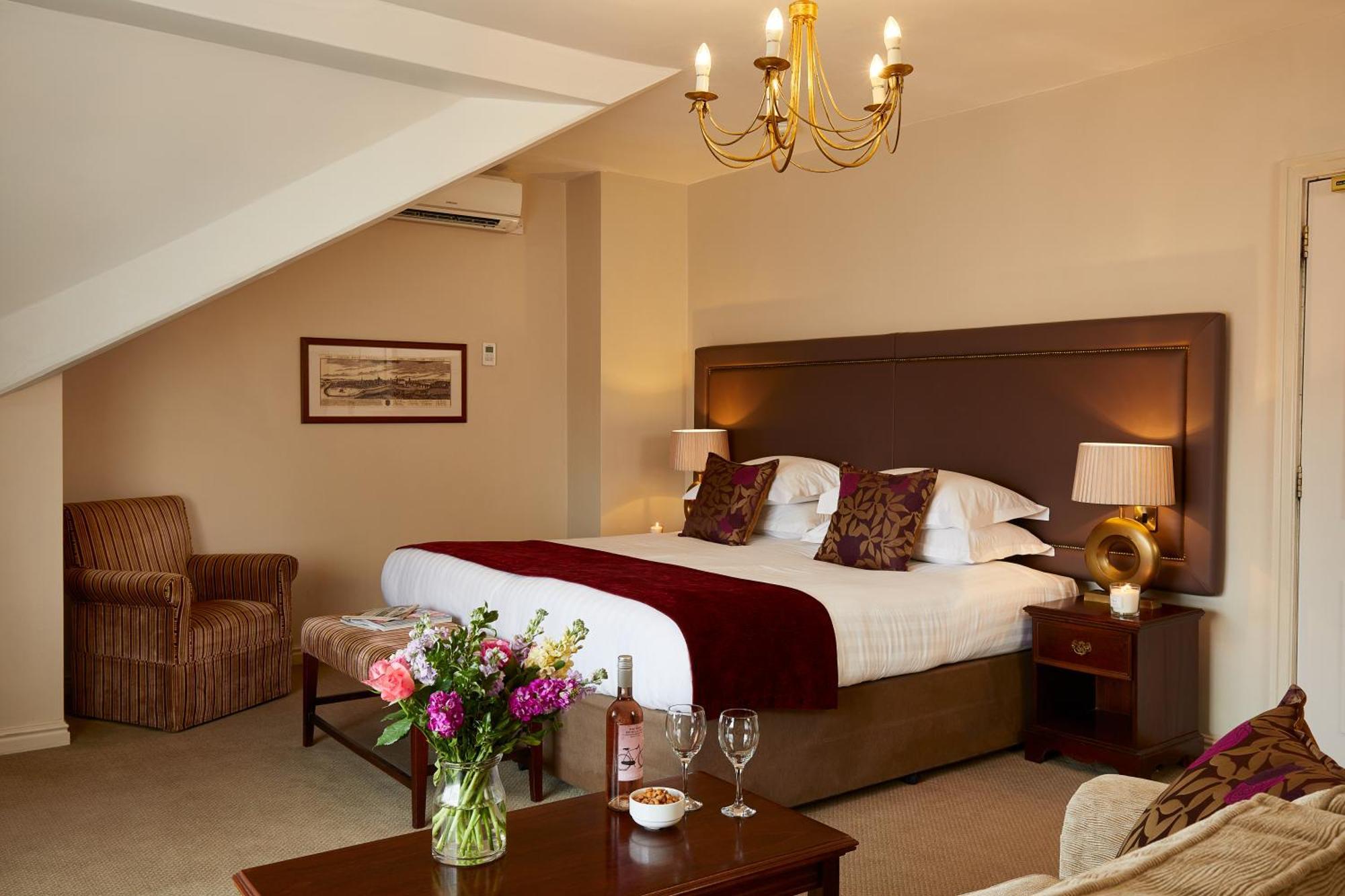 Macdonald New Blossoms Hotel Chester Bagian luar foto